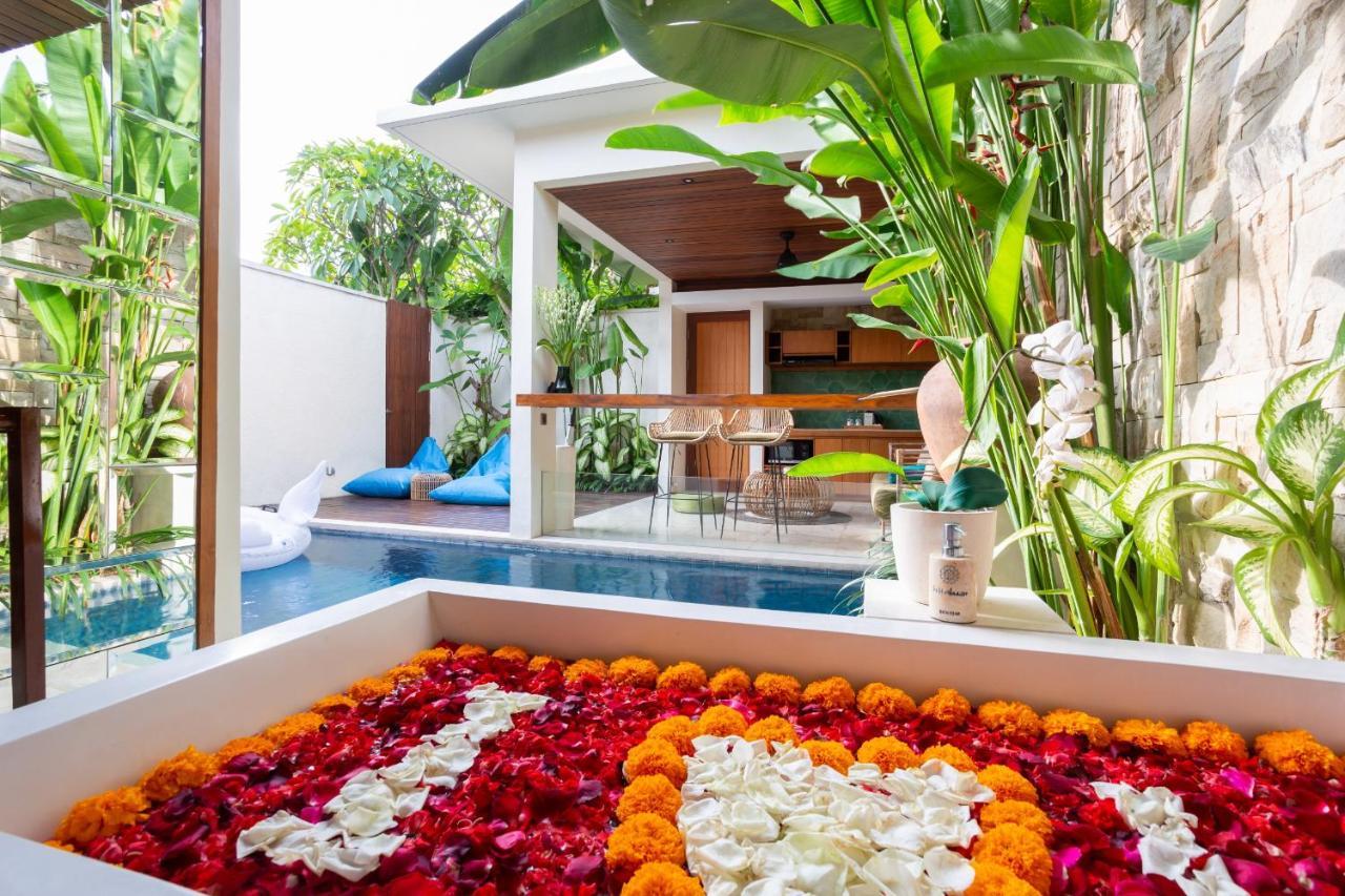 Bali Vilaasee Seminyak Exterior foto