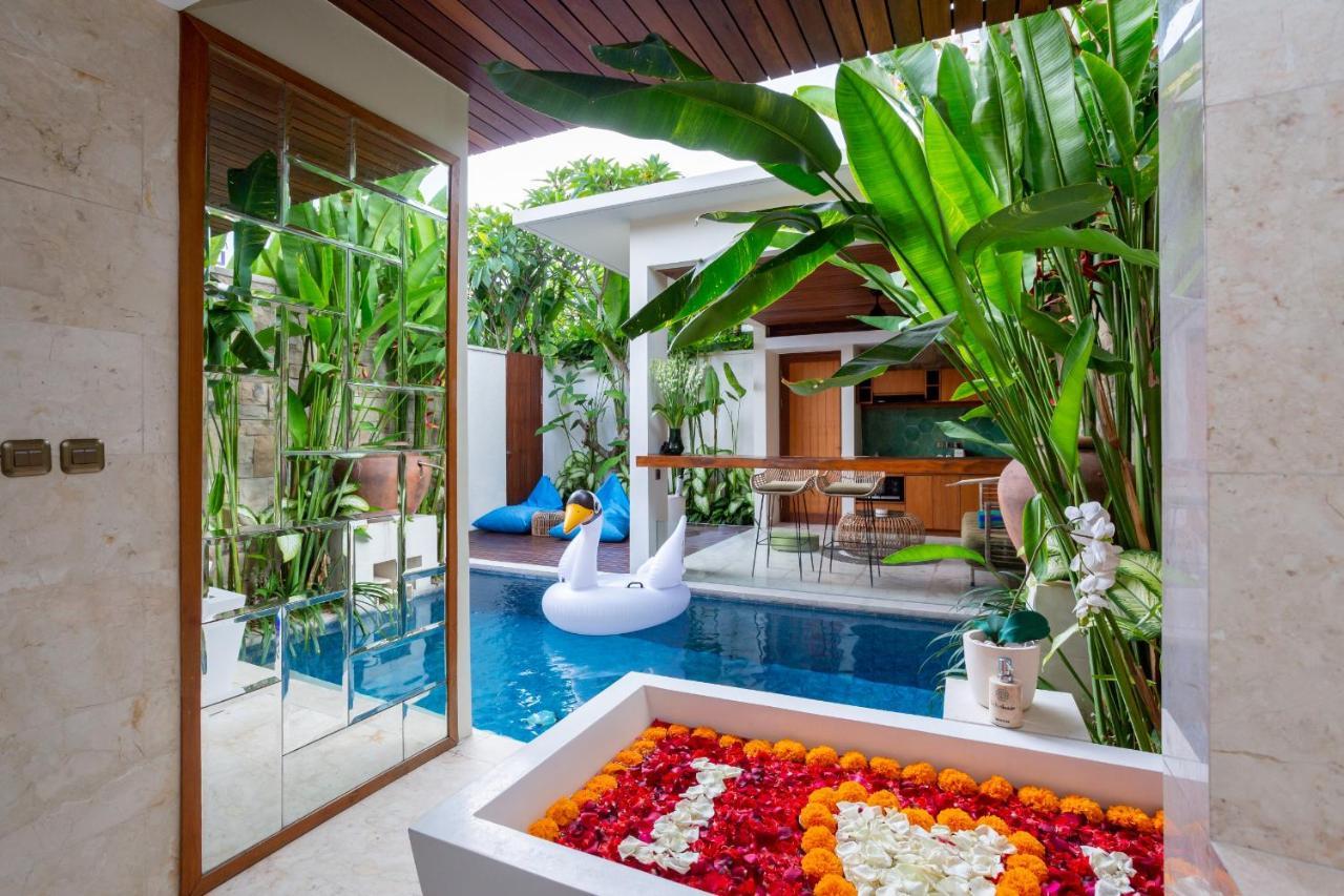 Bali Vilaasee Seminyak Exterior foto